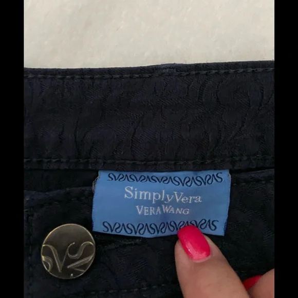 VERA WANG SHORTS - Picture 6 of 6